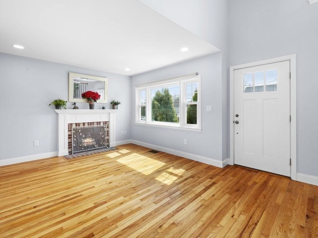 165 Hartford St - Photo 3 of 25