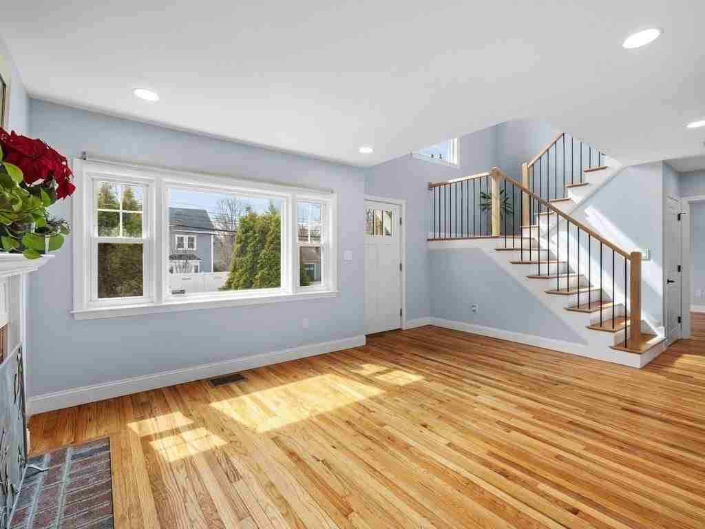 165 Hartford St - Photo 5 of 25