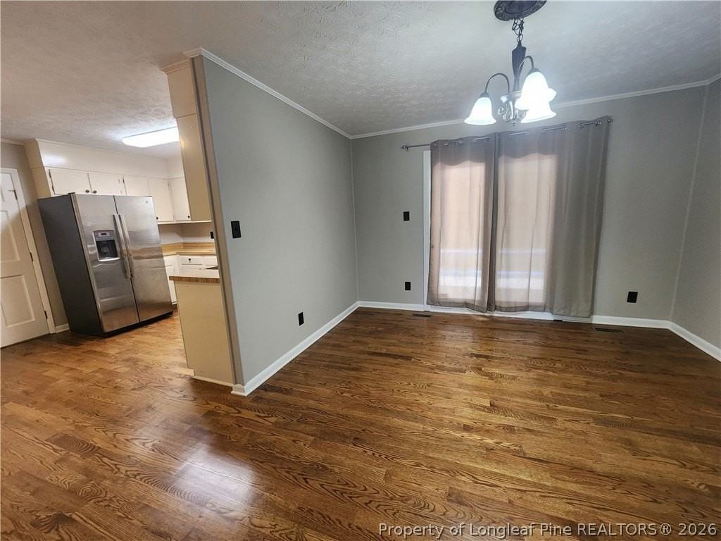 1508 Darvel Ave - Photo 5 of 15