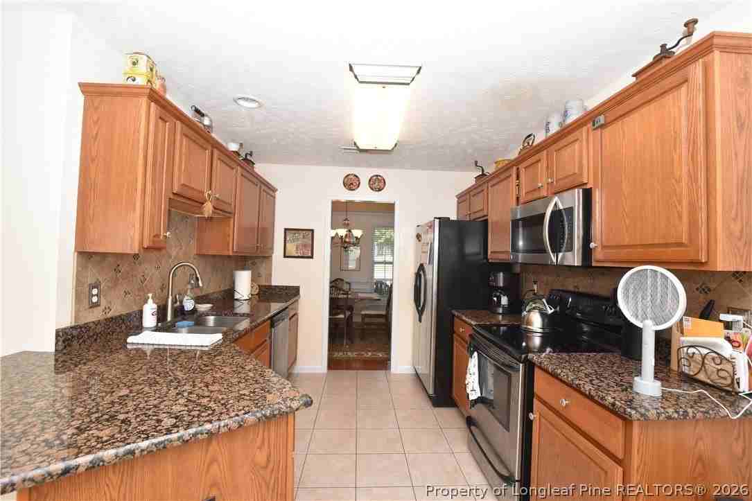 38 Havistock Ct - Photo 3 of 18