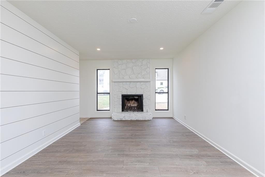 1601 Walker St Se Unit A - Photo 7 of 23