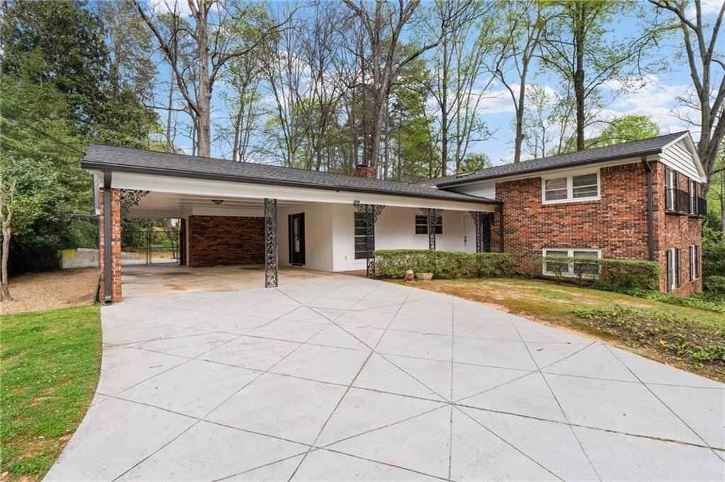 274 Land O Lakes Ct Ne - Photo 4 of 46