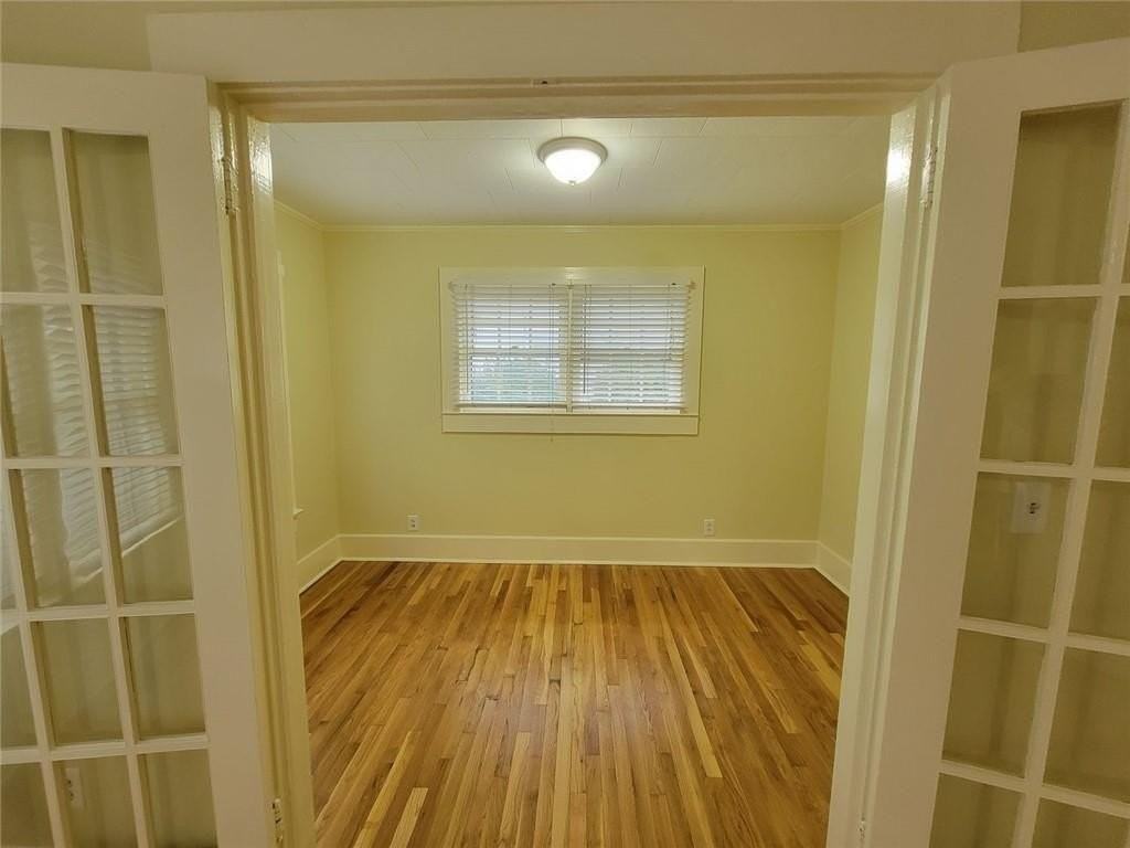 251 Archer St - Photo 5 of 32