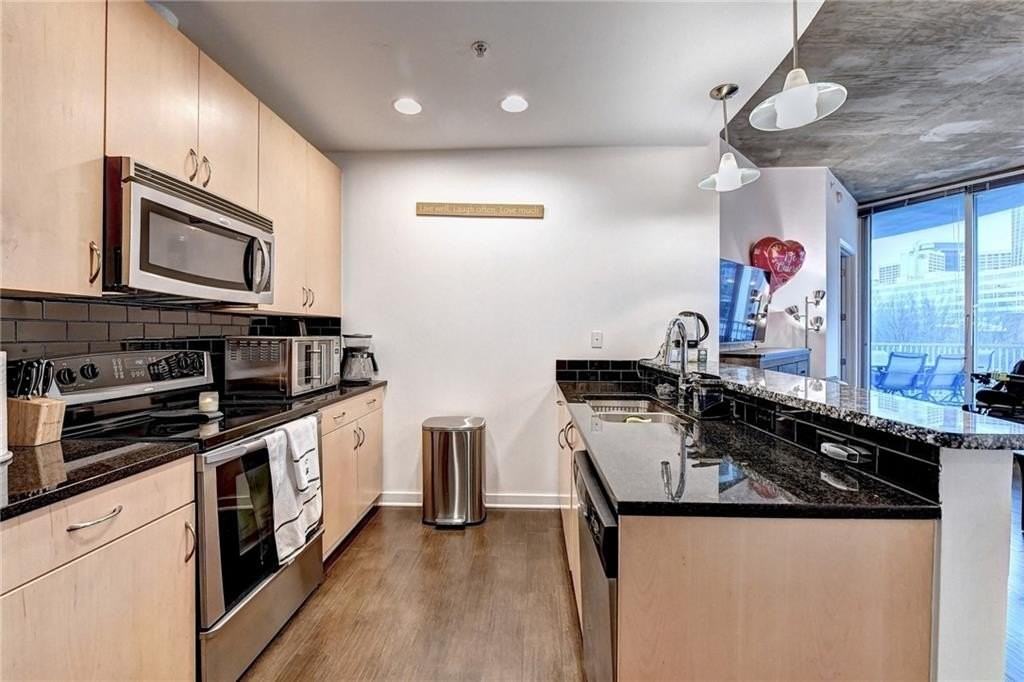 400 W Peachtree St Nw Unit 711 - Photo 7 of 35