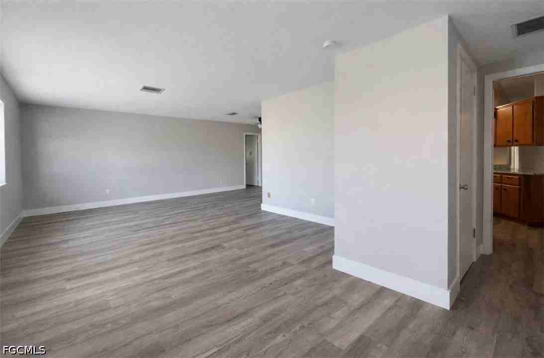 228 Se 43rd Ter - Photo 3 of 27