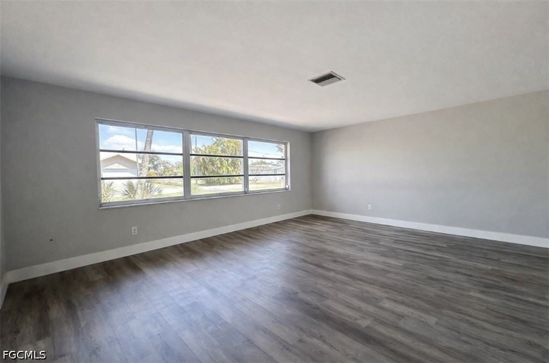 228 Se 43rd Ter - Photo 5 of 27