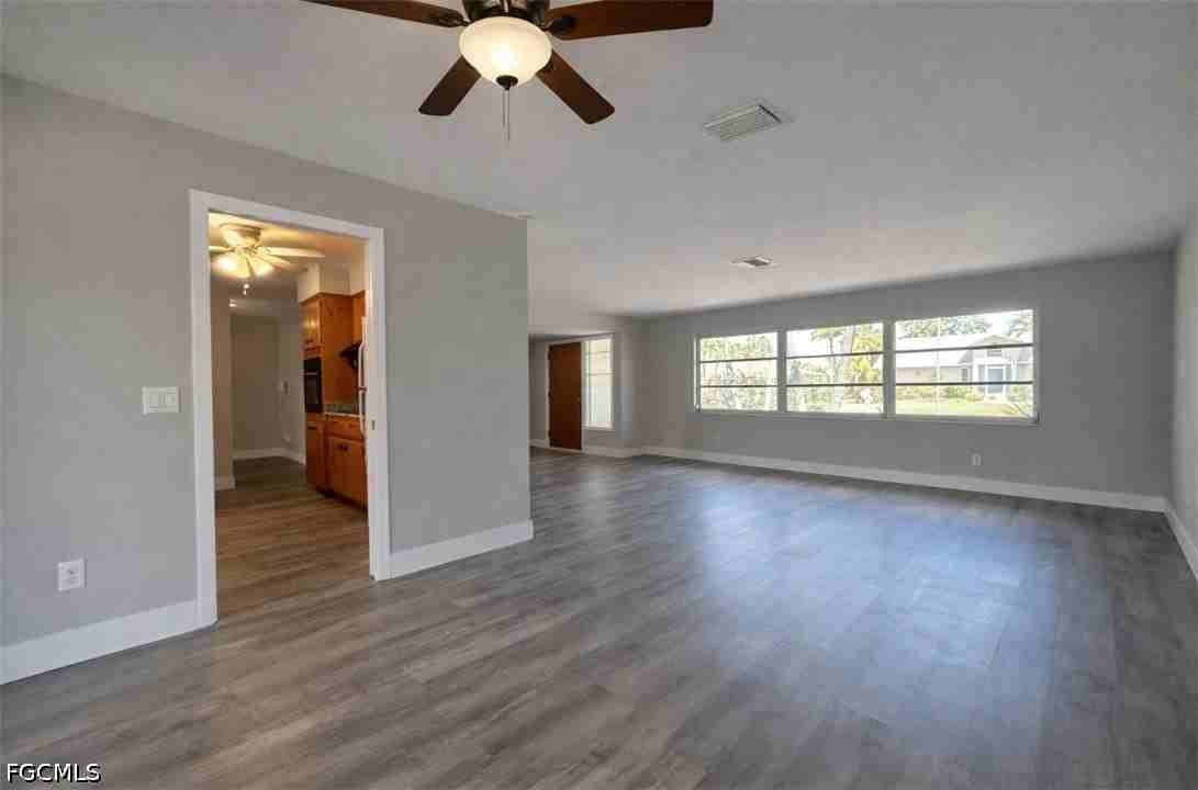 228 Se 43rd Ter - Photo 7 of 27