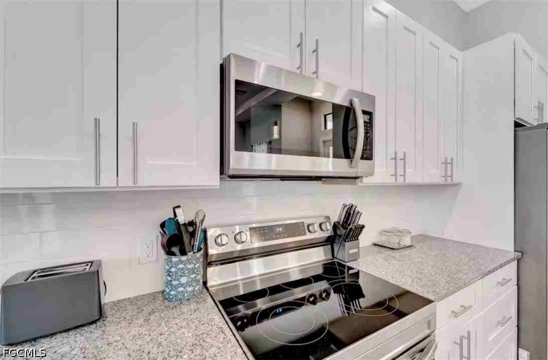 3222 Sw Santa Barbara Pl - Photo 4 of 27