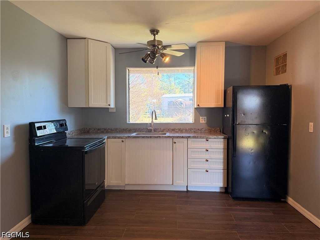 8406 Sevigny Dr - Photo 6 of 12