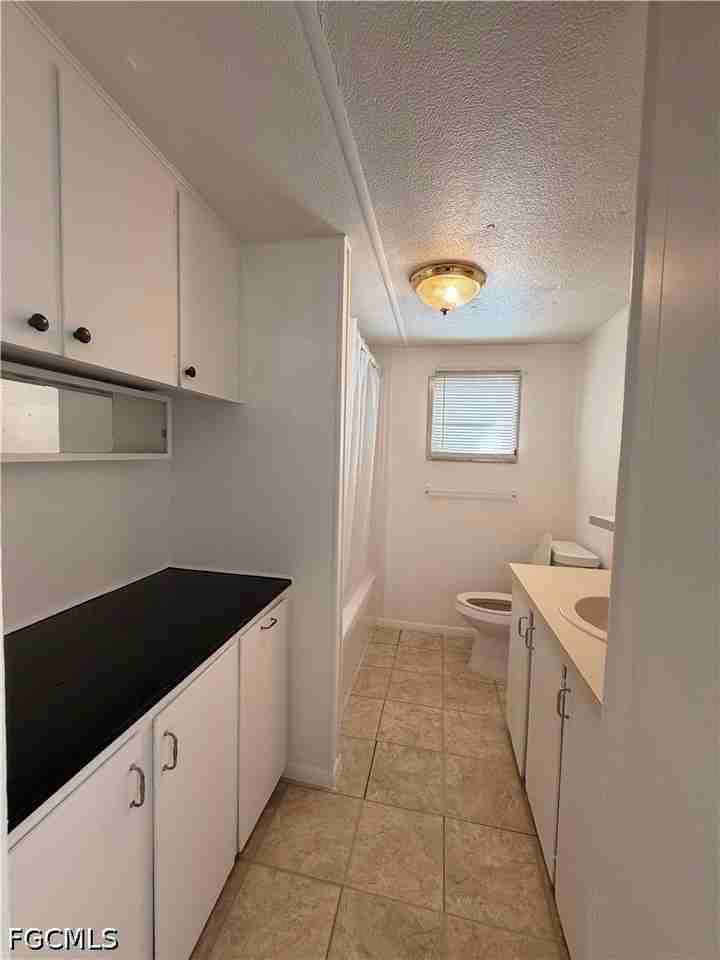 121 Coachlight Ln - Photo 6 of 17