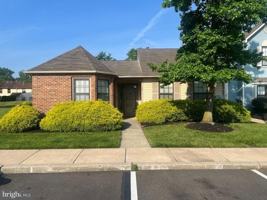 featured image of 17 Banbury Ct