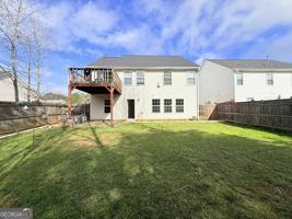 featured image of 893 Hawthorn Ln