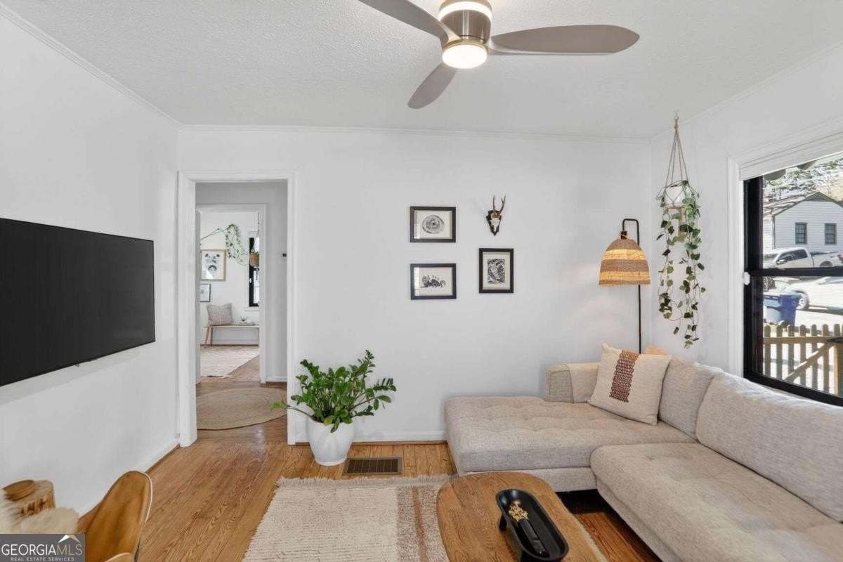 1267 Lyle Pl Nw - Photo 3 of 15