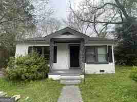 featured image of 518 Graham St