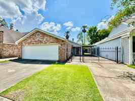 featured image of 10734 Erin Vale Ave