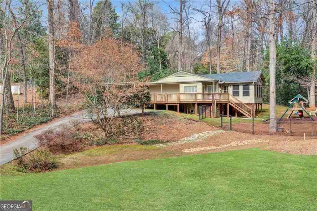 155 Worth Dr - Photo 2 of 26