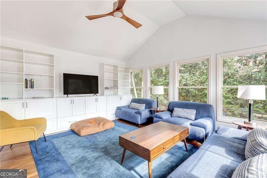 155 Worth Dr - Photo 7 of 26