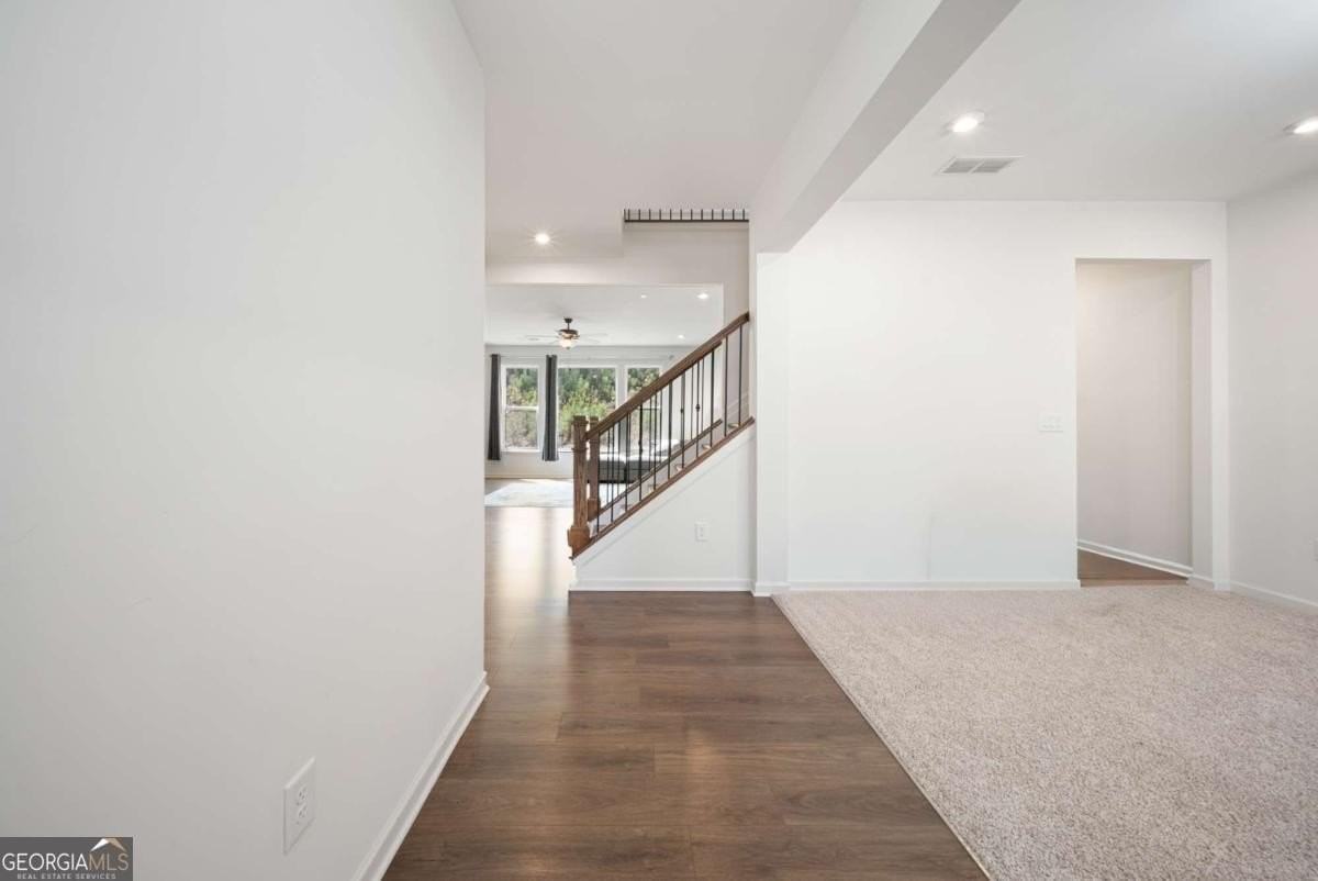 8085 Brewton Bnd - Photo 4 of 24