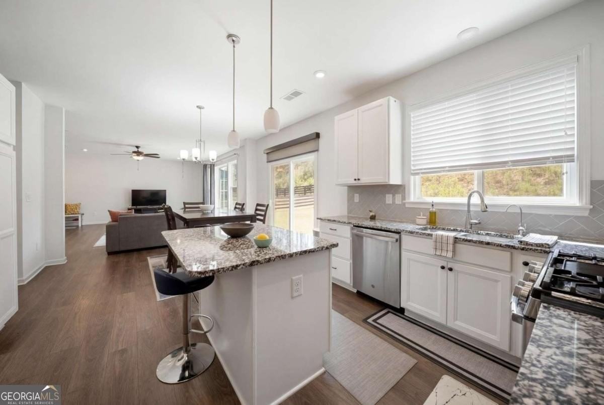 8085 Brewton Bnd - Photo 6 of 24