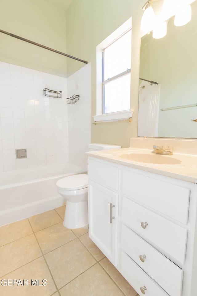 12056 Bellows Ct - Photo 4 of 34