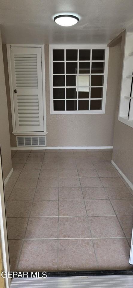 9332 Hudson Way - Photo 7 of 36