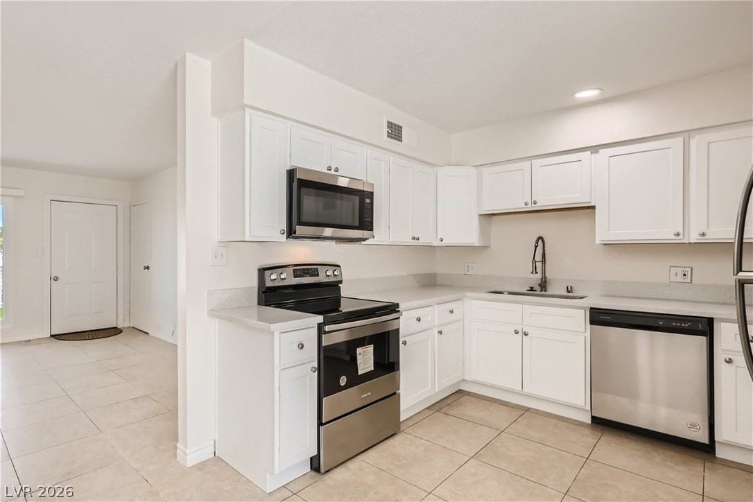 4820 Marnell Dr - Photo 7 of 20