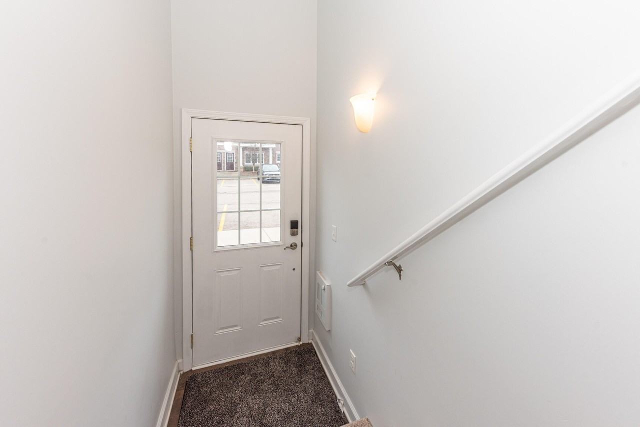 5518 Arbor Chase Dr - Photo 3 of 20