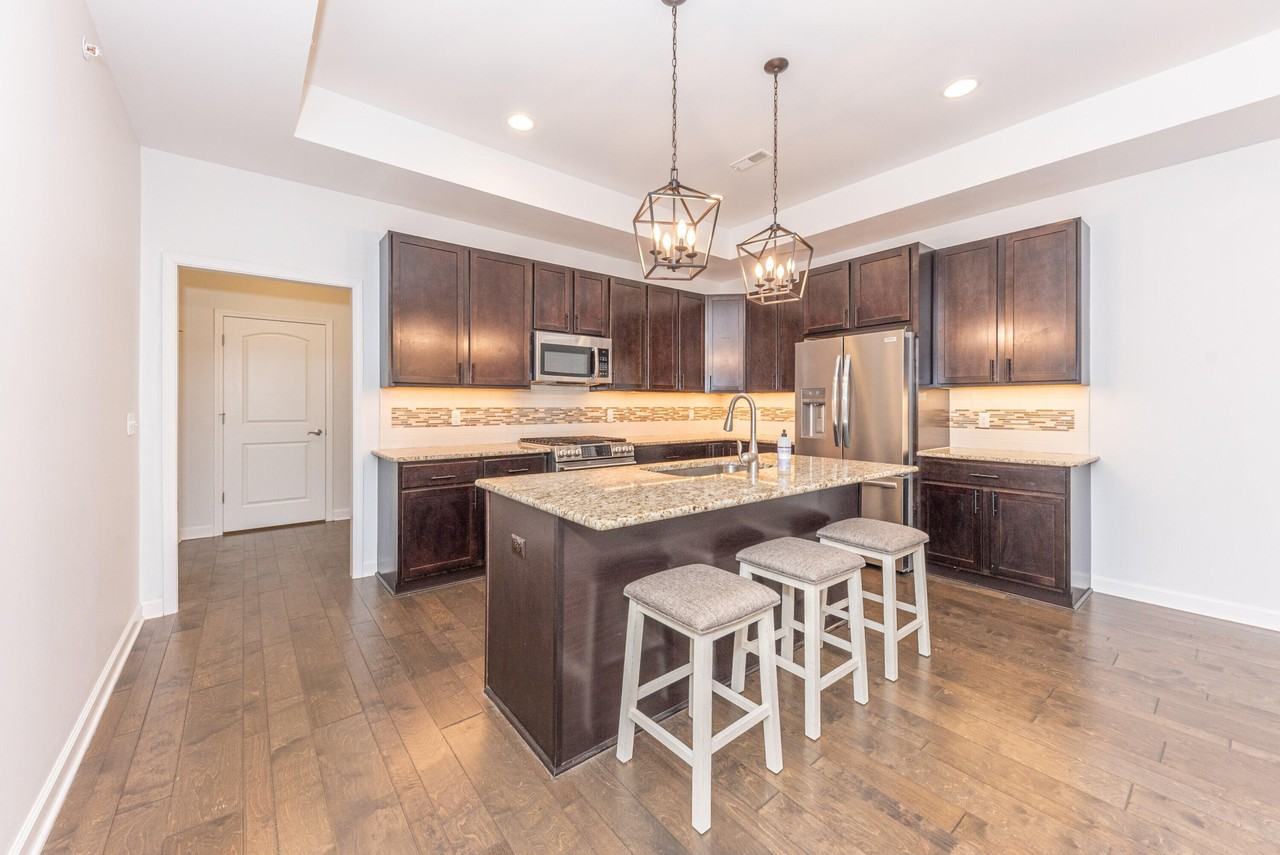 5518 Arbor Chase Dr - Photo 4 of 20