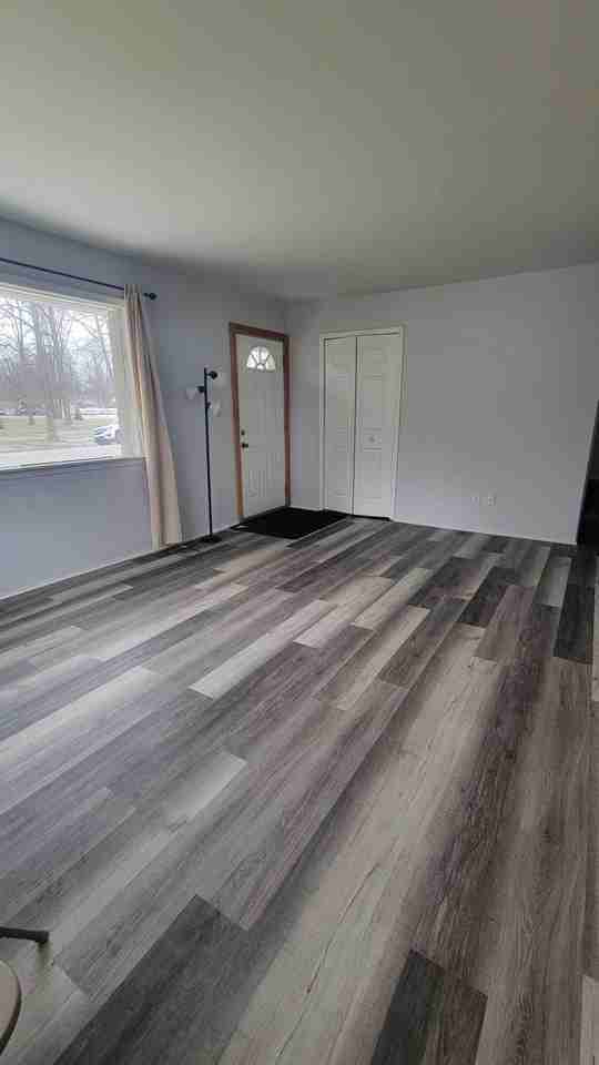 655 Robinwood Dr - Photo 5 of 46