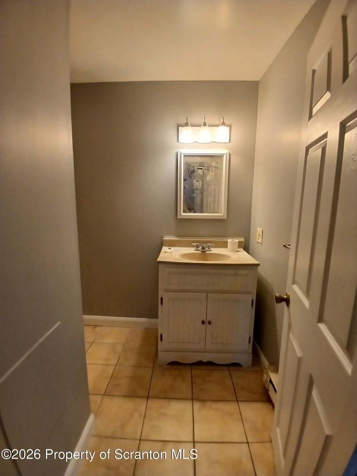 47 E Parker St - Photo 6 of 10