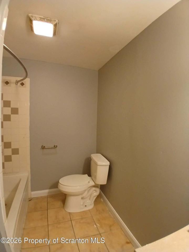 47 E Parker St - Photo 7 of 10