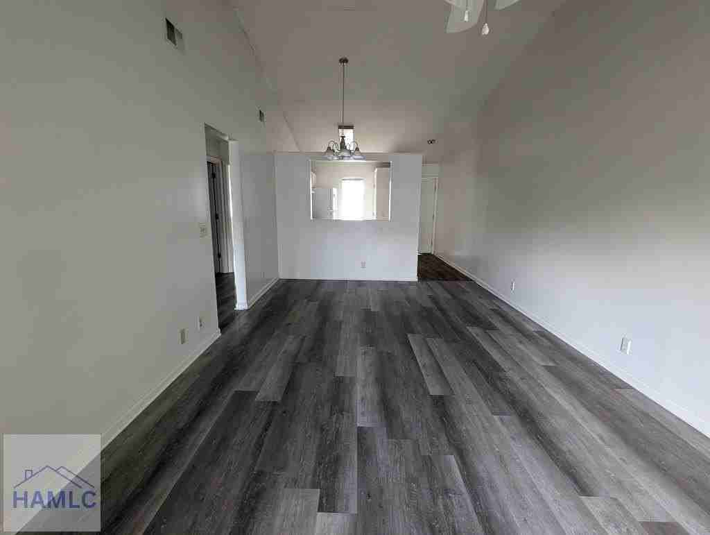 910 Brett Dr Apt 84 - Photo 3 of 9