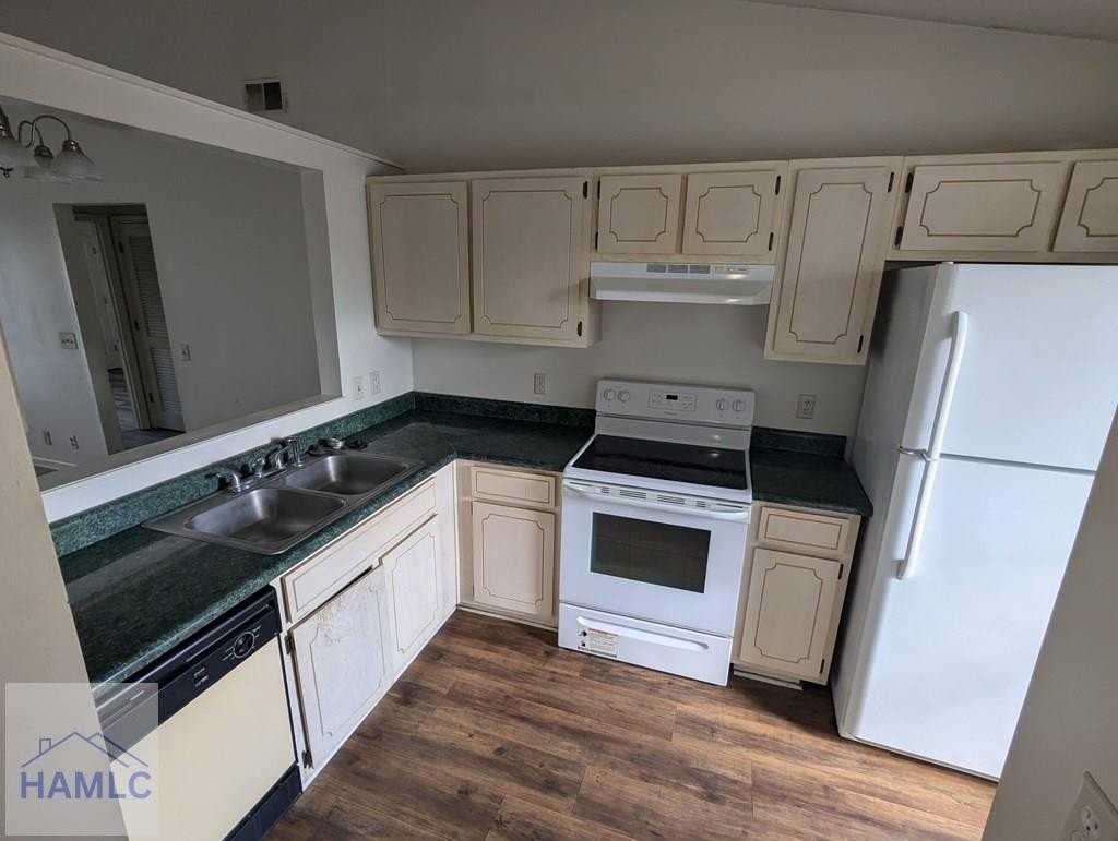 910 Brett Dr Apt 84 - Photo 6 of 9