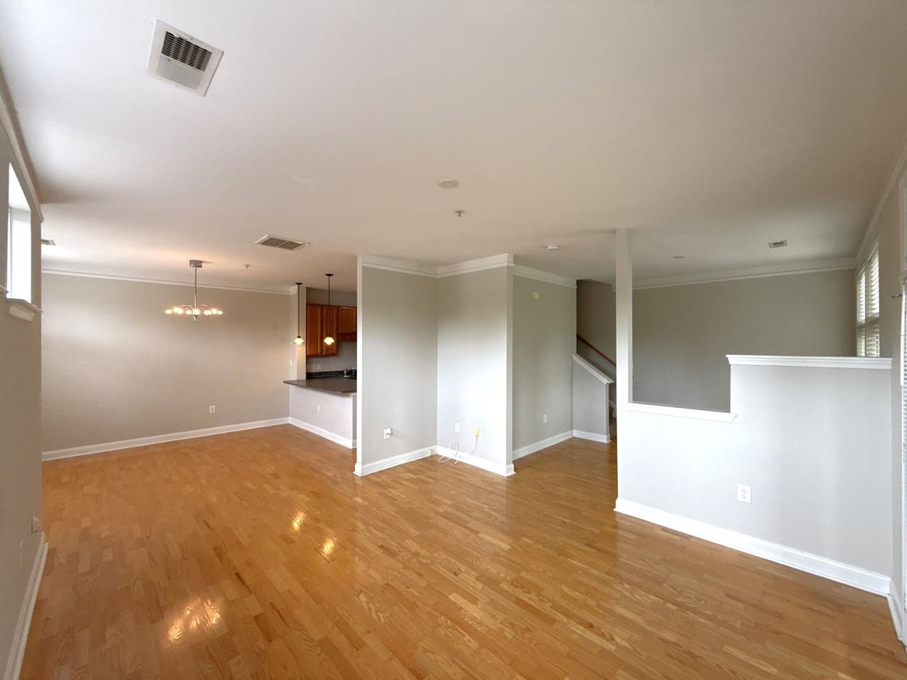 534 Oakland Ave - Photo 3 of 20