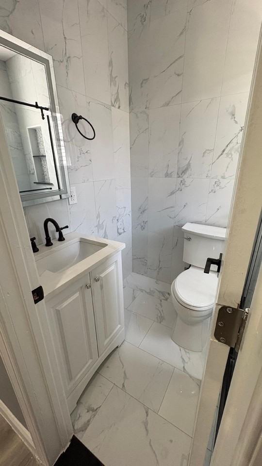 128 W 30th St #1 - Photo 4 of 11