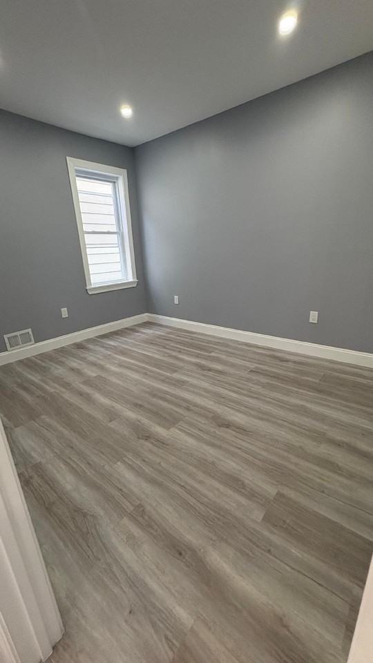 128 W 30th St #1 - Photo 6 of 11