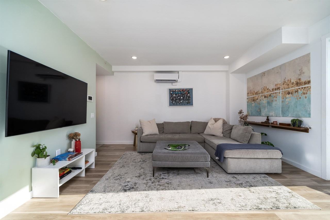 83 Waverly St #1 - Photo 4 of 19