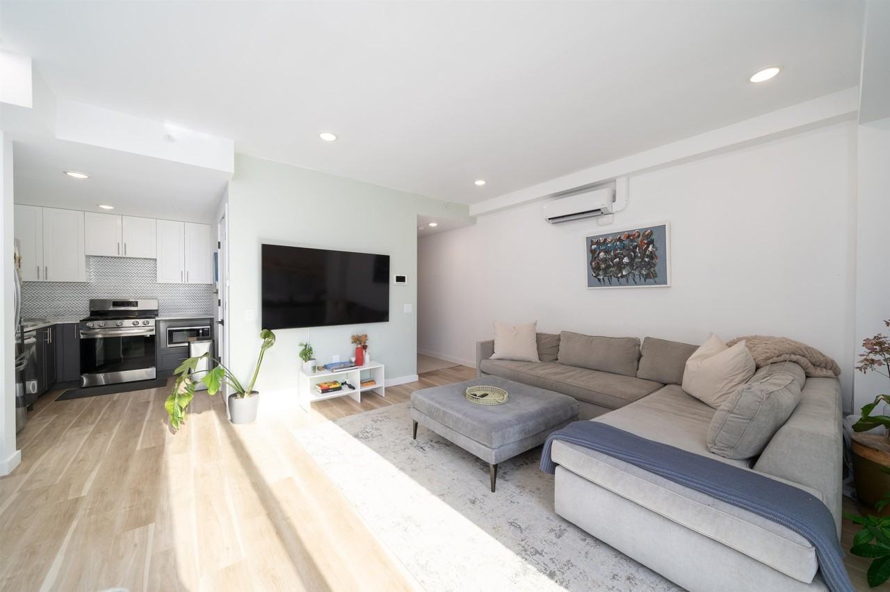 83 Waverly St #1 - Photo 6 of 19