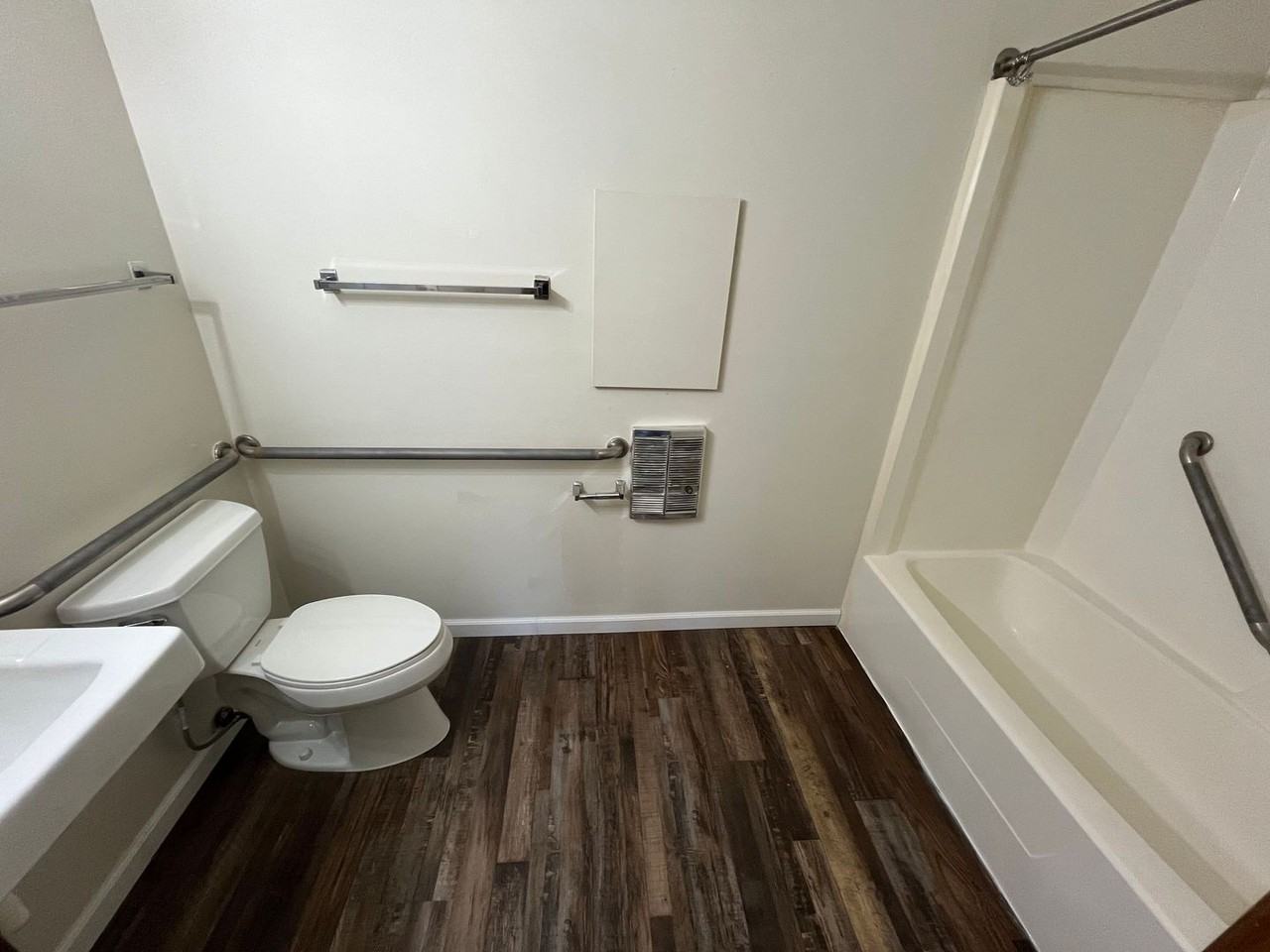 Brook Villa Apartments I - Photo 3 of 6