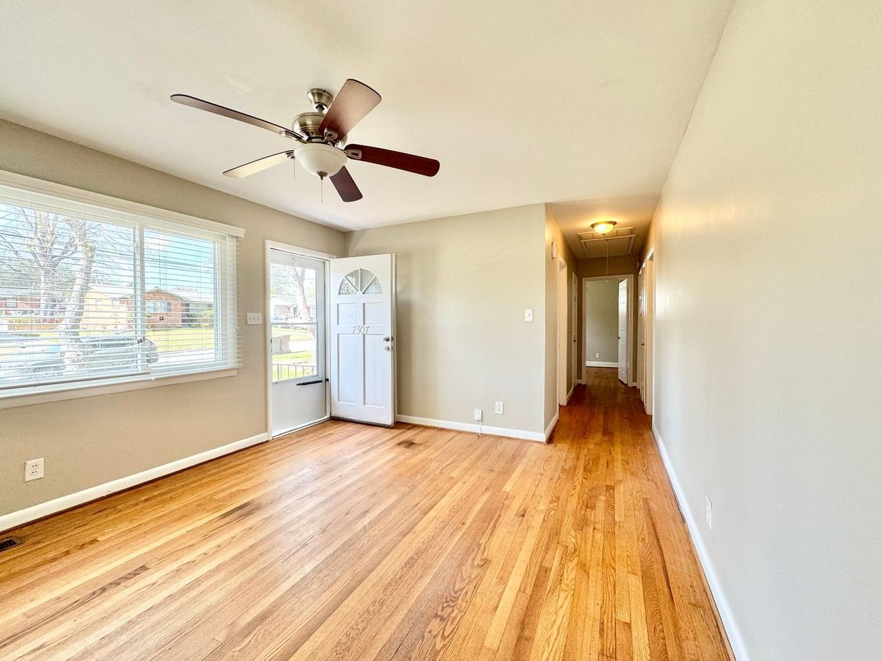 2307 Westhaven Dr - Photo 5 of 18
