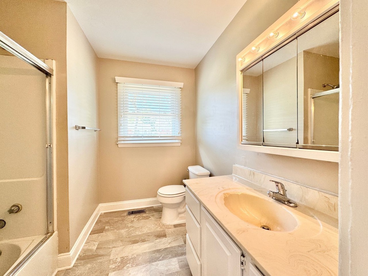 2307 Westhaven Dr - Photo 7 of 18
