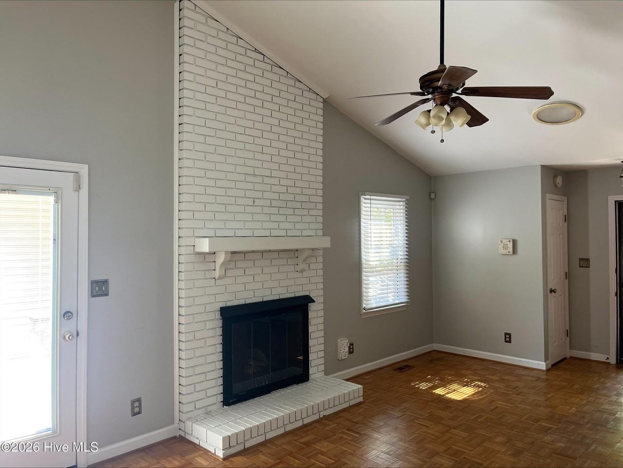 1516 Birch Pl - Photo 3 of 11