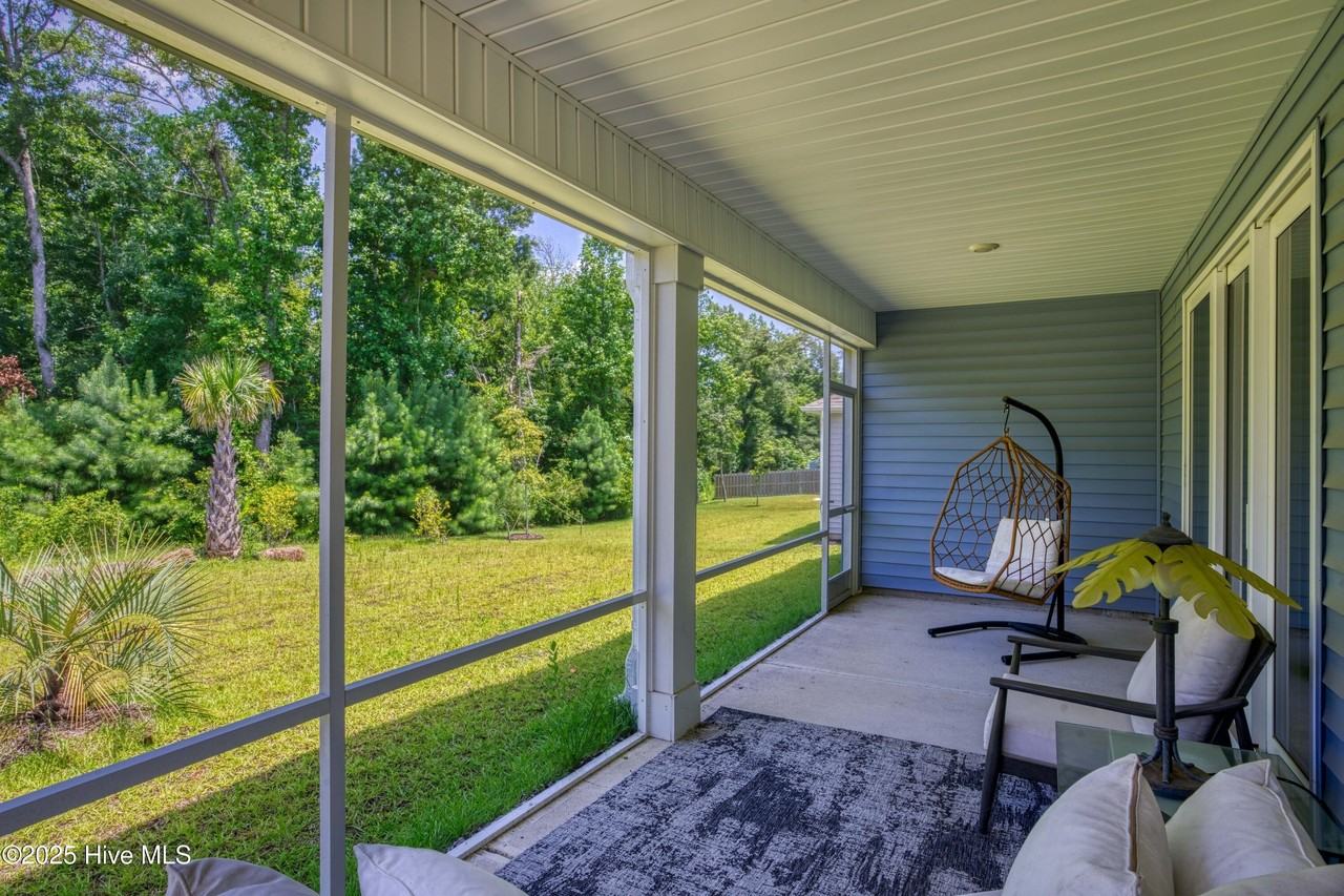 332 Edgewater Way - Photo 4 of 25