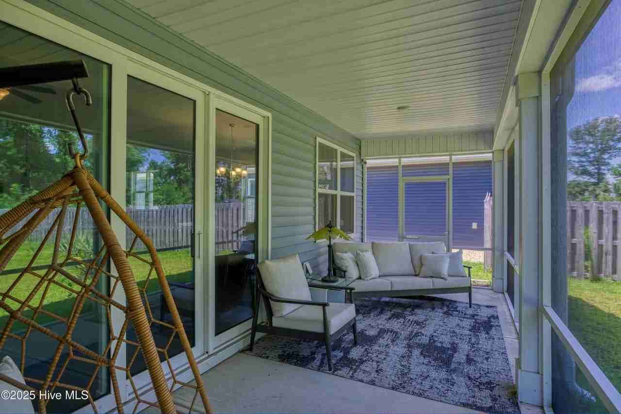 332 Edgewater Way - Photo 5 of 25