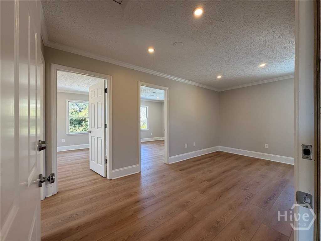 1165 Cedar Shoals Dr Unit B - Photo 4 of 11