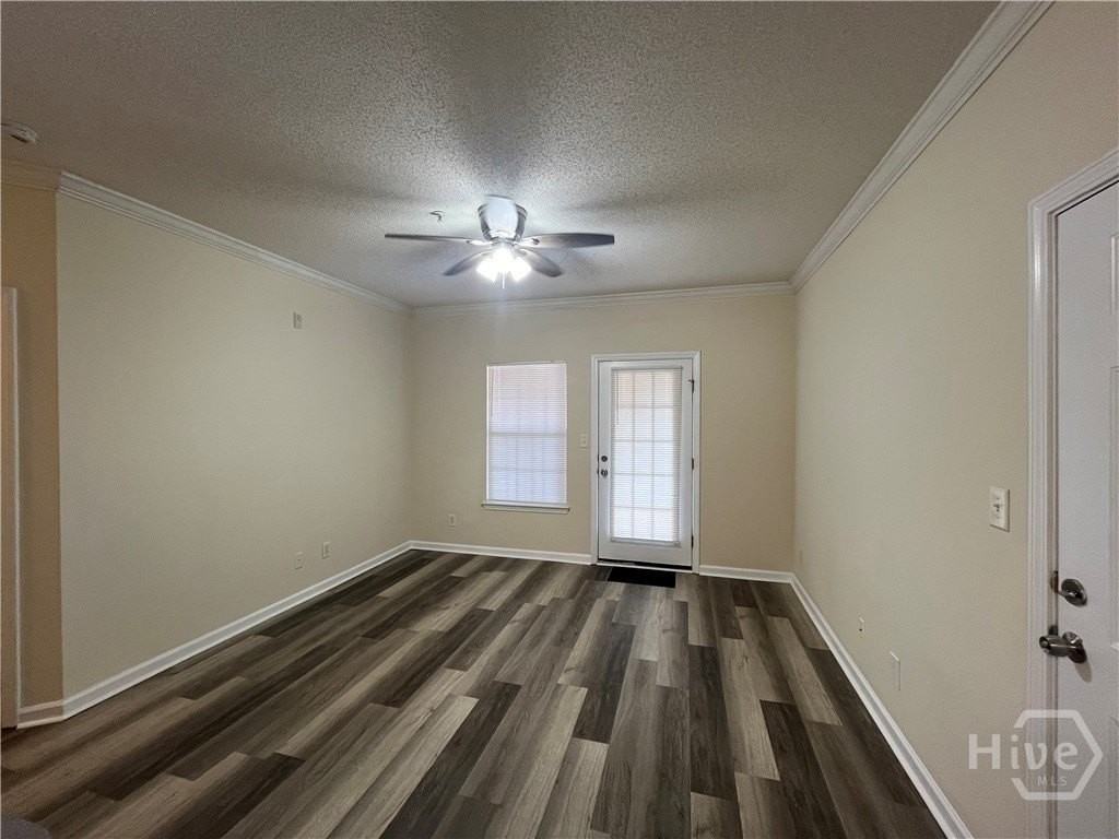 3204 Walden Park Dr - Photo 5 of 9