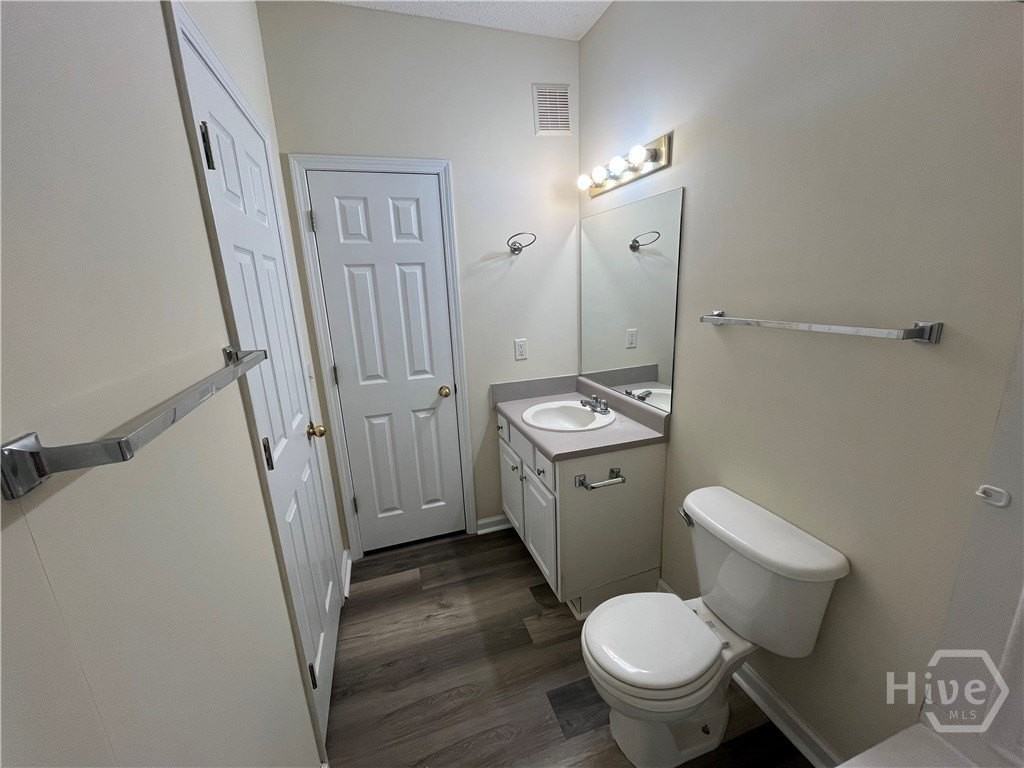 3204 Walden Park Dr - Photo 7 of 9