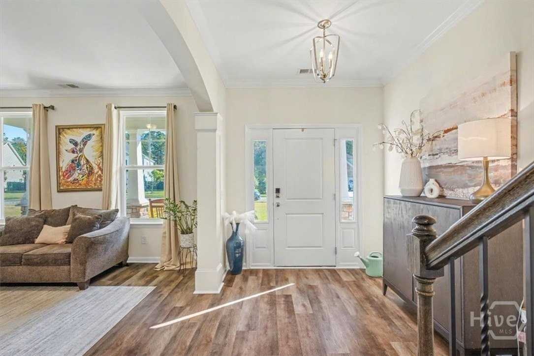 3003 Kingswood Dr - Photo 4 of 50