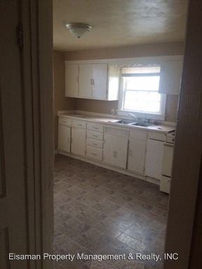 4435 Wilmette St - Photo 3 of 11