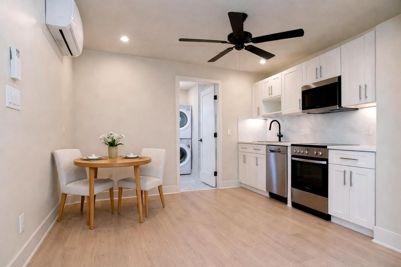 828 Fleming St - Photo 4 of 13